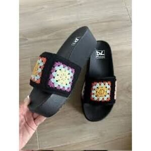 Dirty laundry granny square multi colored slides 
41 9.5